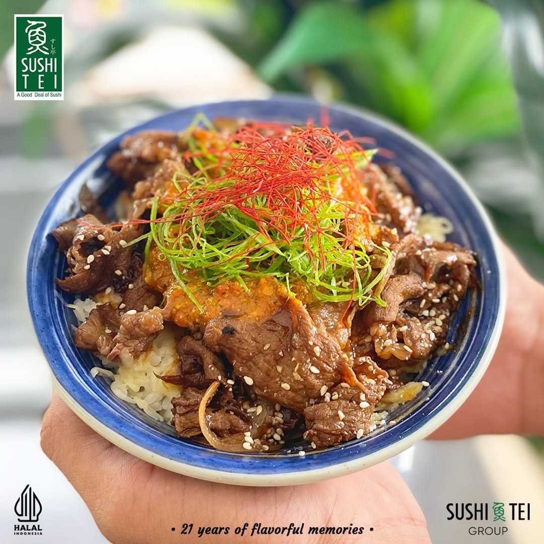 Gekkikara Cheese Beef Teriyaki Don